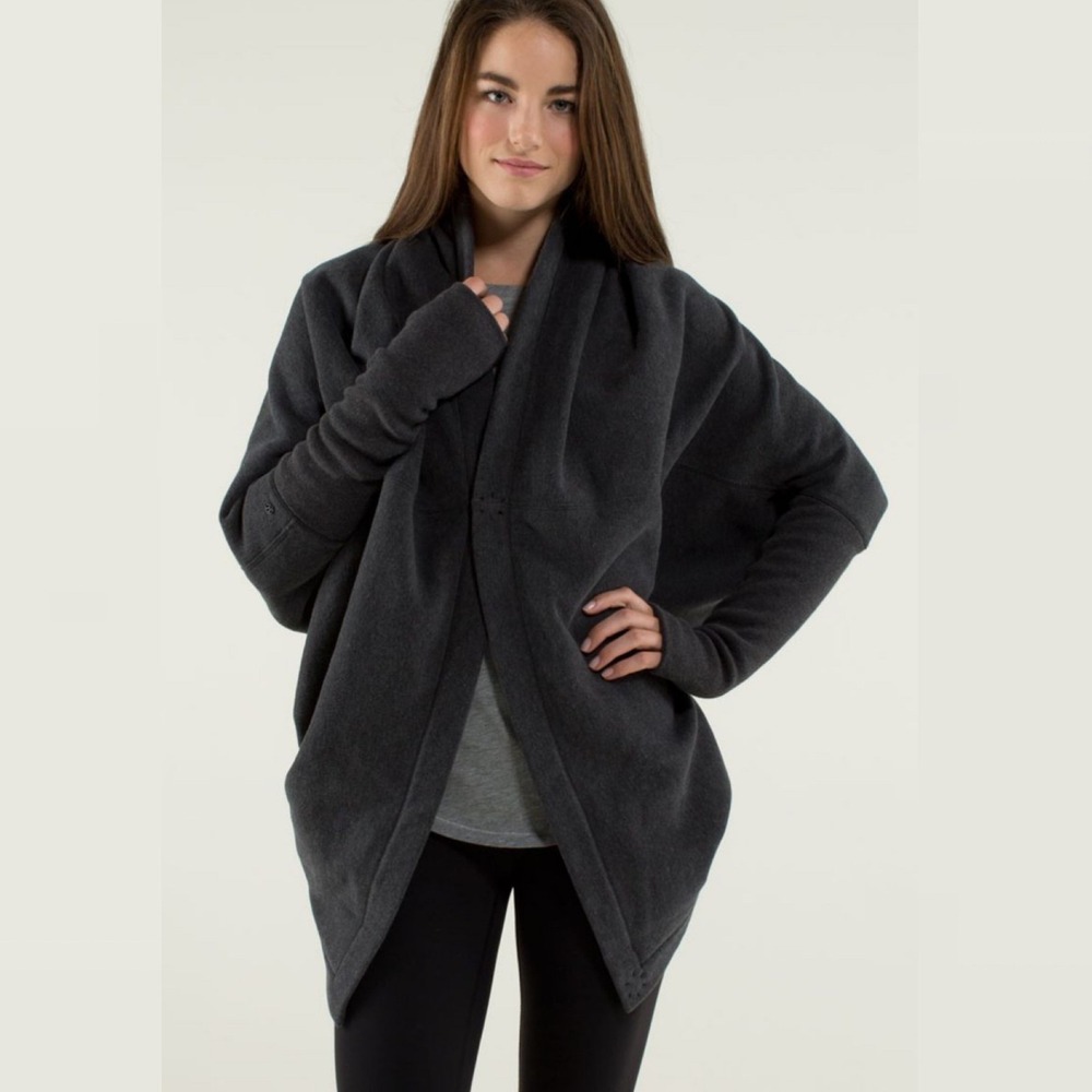 Lululemon Womens Wrap Cardigan Sz Medium Zen Yin Charcoal Grey Fleece Thumbholes